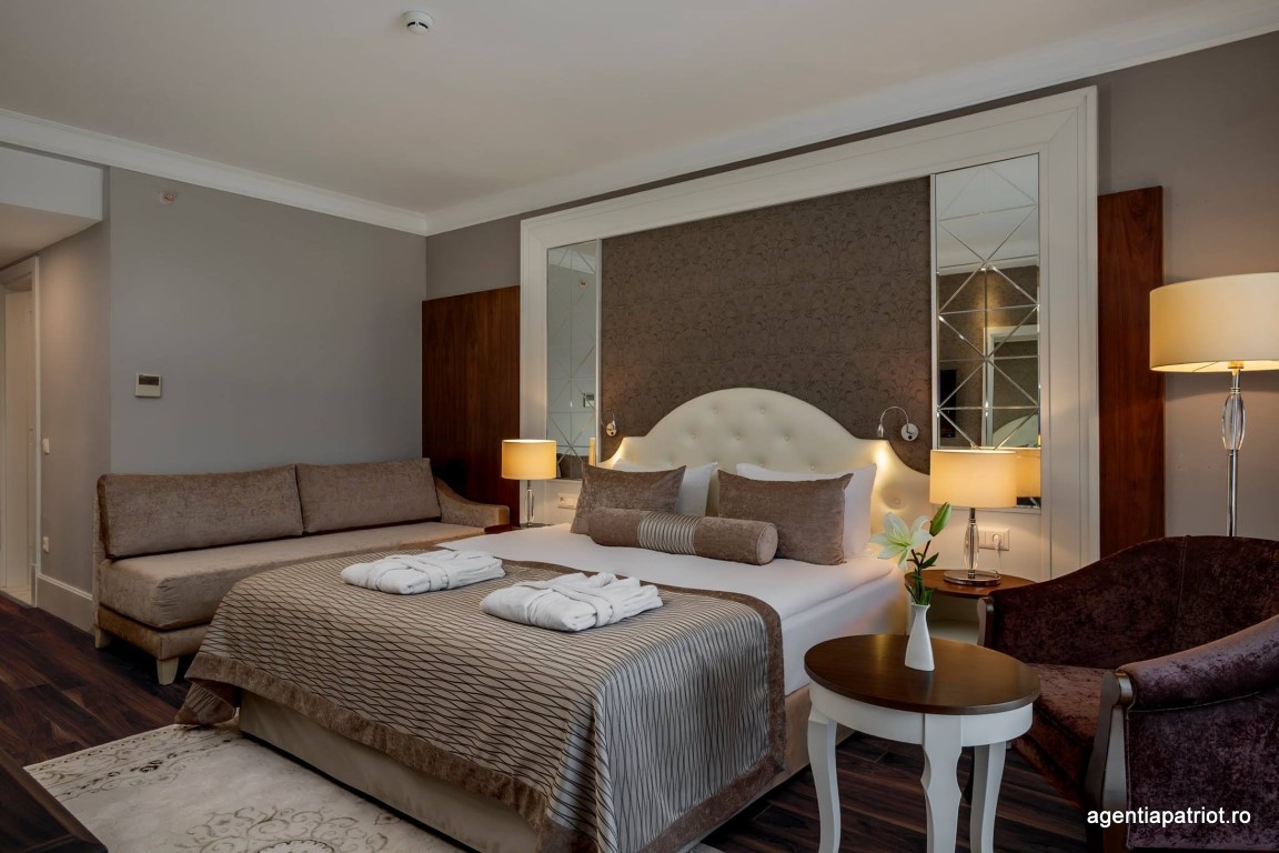 imagini hotel SUNIS EFES ROYAL PALACE OZDERE